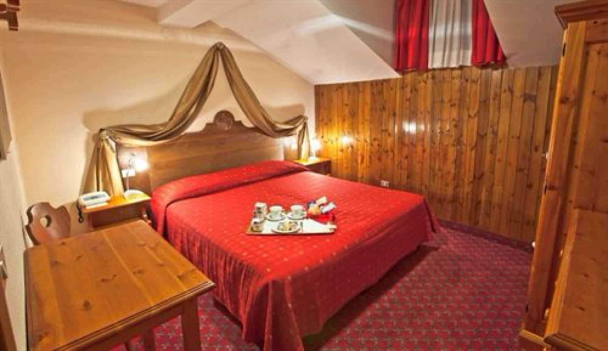 Hotel Courmayeur Exterior photo