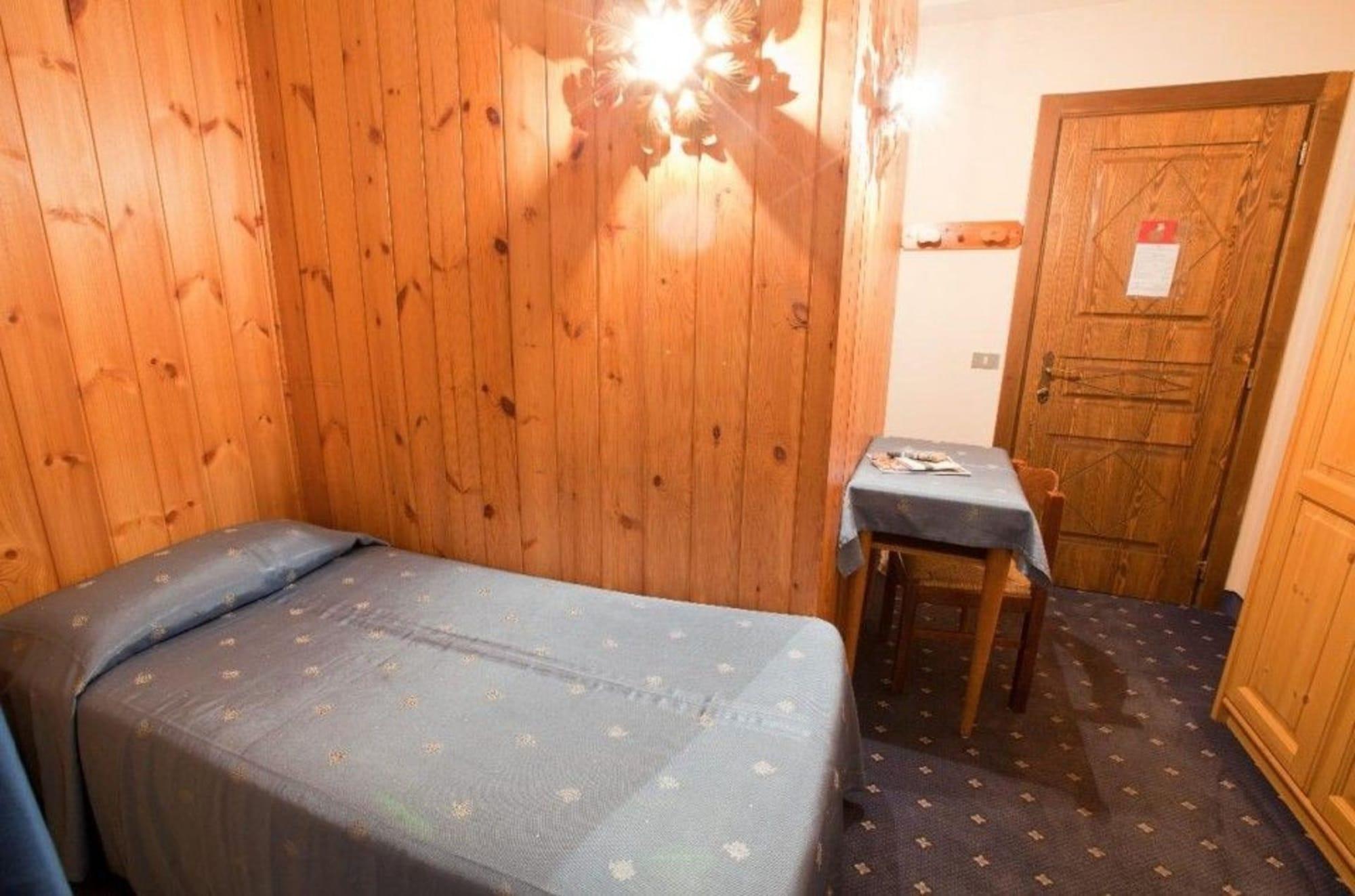 Hotel Courmayeur Exterior photo