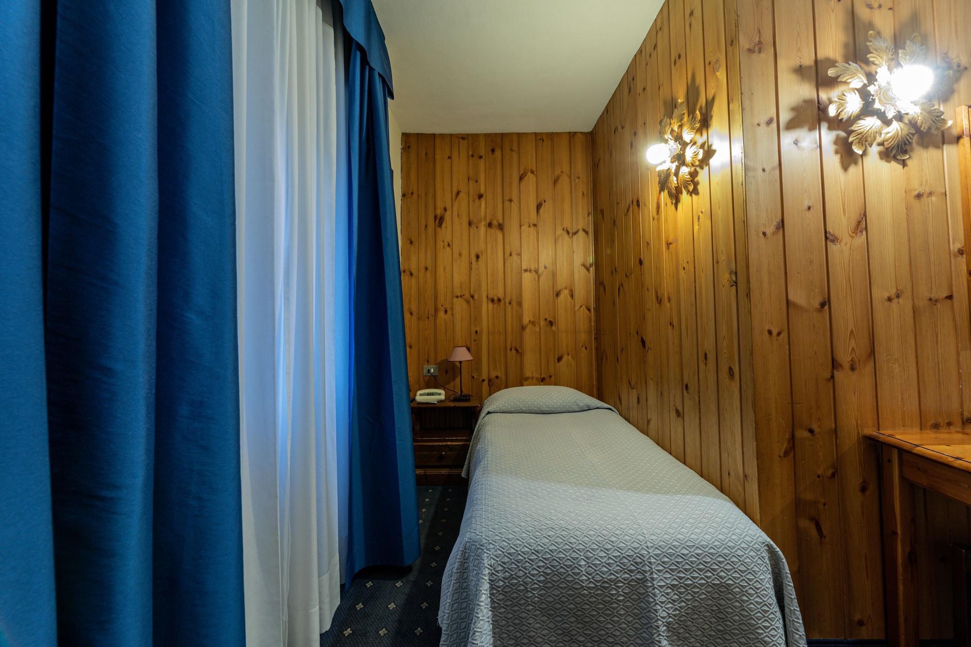 Hotel Courmayeur Exterior photo
