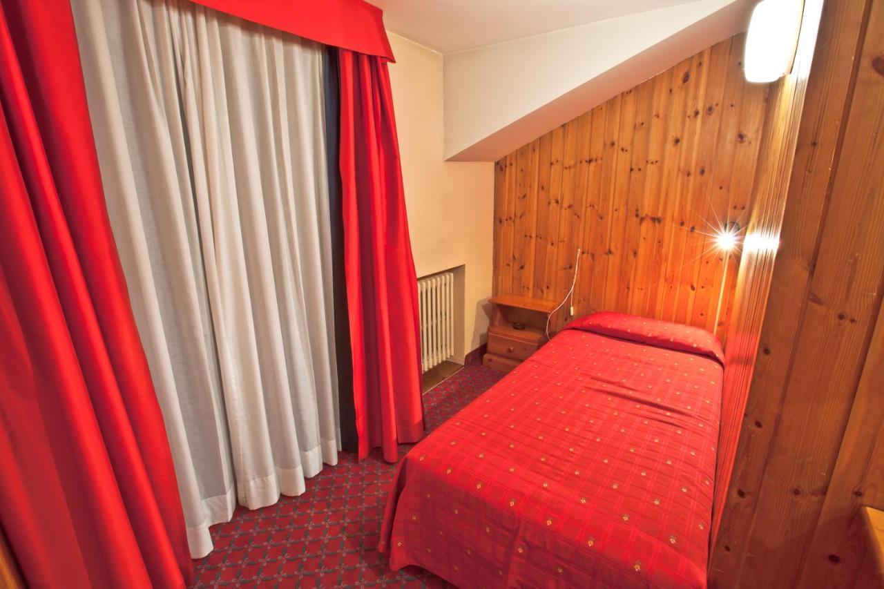 Hotel Courmayeur Exterior photo